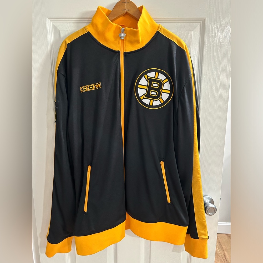 BOSTON BRUINS CCM 6 TIME NHL STANLEY CUP CHAMPIONS BANNER JACKET SIZE XL